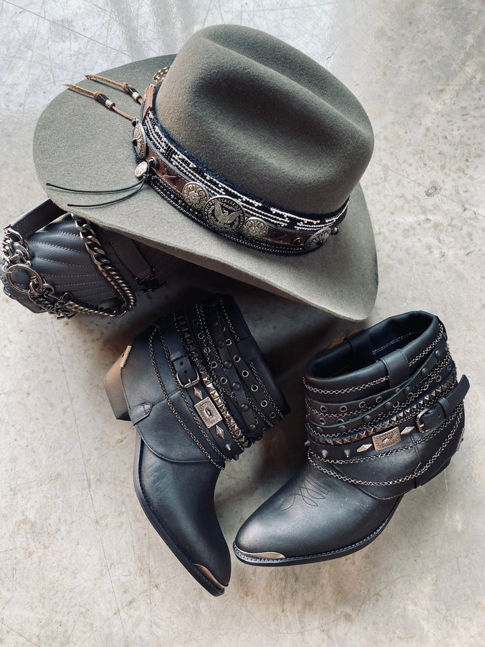 Bota Black Chain