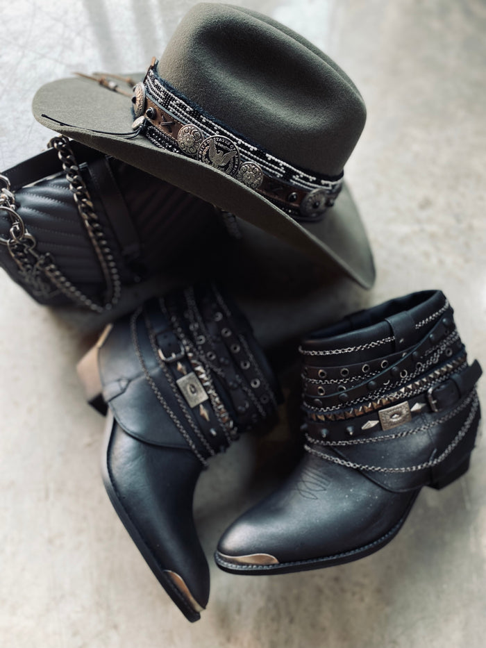 Bota Black Chain